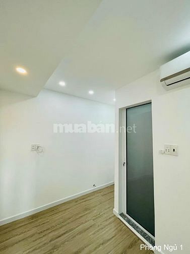 Nhà Đẹp Gía Tốt 3 Lầu Hẻm Xe Hơi Khu Vực Vip Huỳnh Văn Bánh,P12,PNhuận