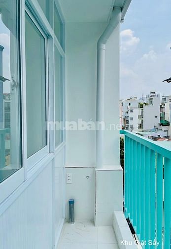 Nhà Đẹp Gía Tốt 3 Lầu Hẻm Xe Hơi Khu Vực Vip Huỳnh Văn Bánh,P12,PNhuận