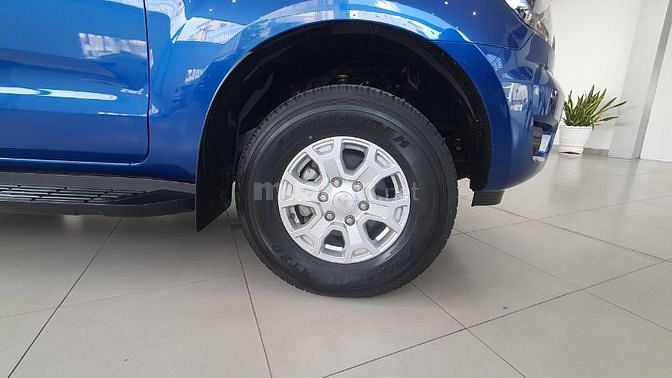 Ford Ranger XLS MT 2019 chất như nước cất