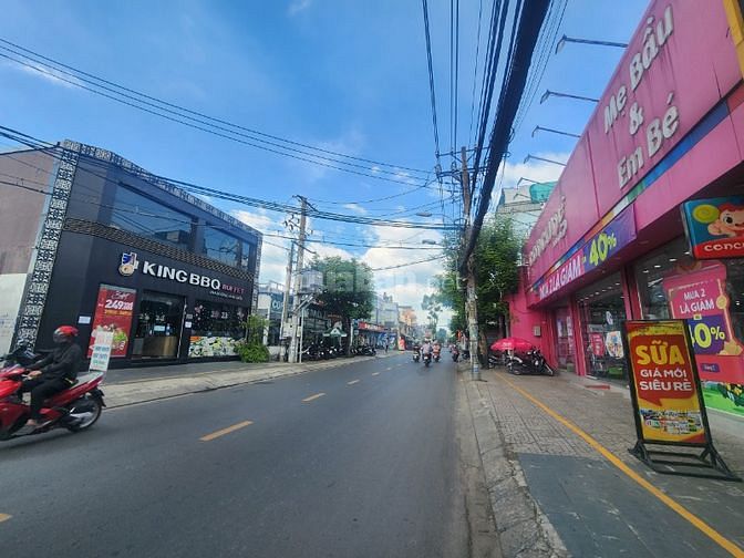 Bán nhà Nguyễn Văn Quá 8.3 x 11 Sổ đẹp, Vị trí đẹp, Giá cực rẻ 45tr/m2