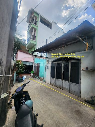 Bán nhà Nguyễn Văn Quá 8.3 x 11 Sổ đẹp, Vị trí đẹp, Giá cực rẻ 45tr/m2