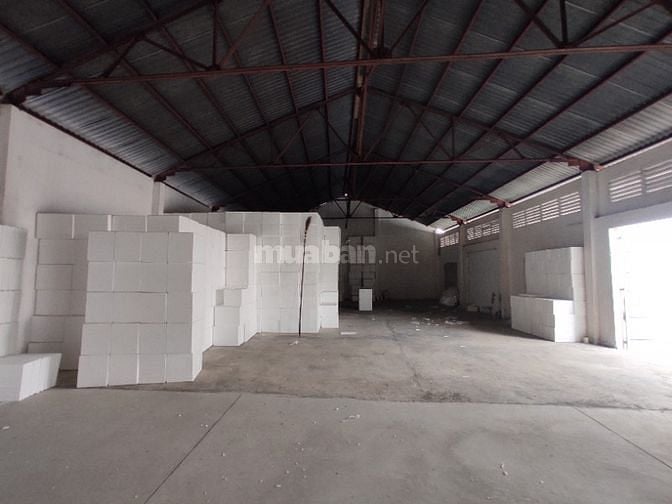 Cho thuê kho đẹp có pccc,đường xe công 500m2 quang trung gv