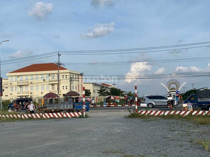 Bán đất biệt thự( xây dựng tự do), sổ hồng riêng ,Đường TL8,KDTDaresco