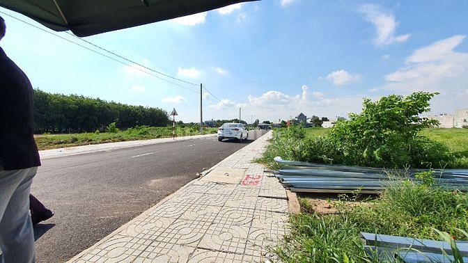 Ngộp cọc cần sang lại lô đất ngay DT741 giá 720tr