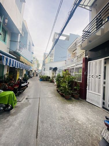 Bán gấp nhà Nguyễn Chí Thanh, phường 4, Quận 11. 100m2 chỉ 12tỷtl