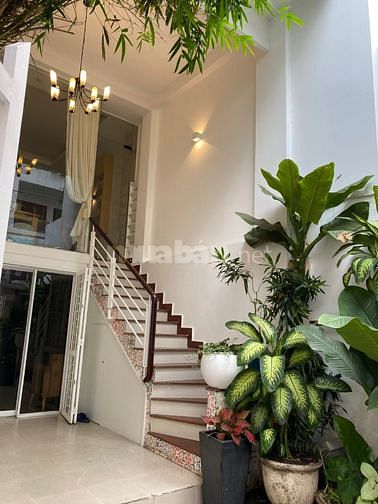 Mặt bằng mặt tiền - Gần chợ Tân Định - chính chủ