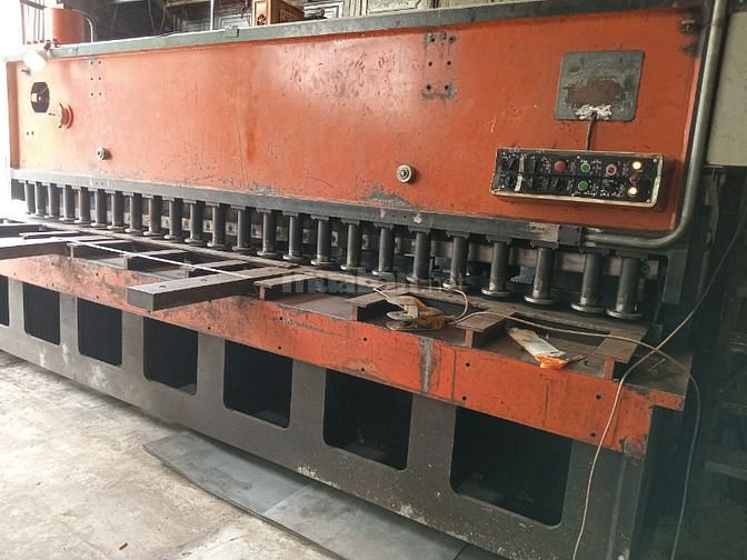 Công ty Minh Trí bán máy cắt AMD, cắt 5 ly, 6 ly, 10 ly... 