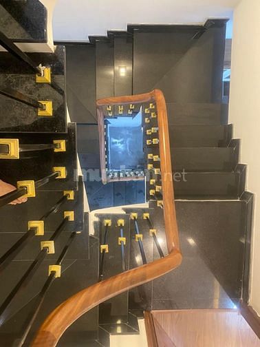 Chính chủ, bán nhà số 8 ngõ 310 /43 đường Nghi Tàm, phường Yên Phụ