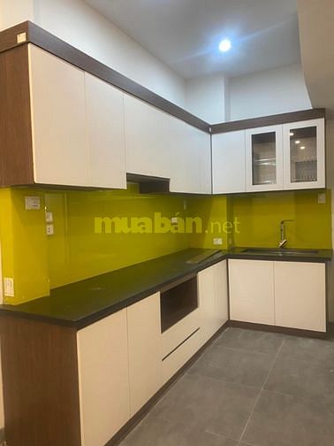 Chính chủ, bán nhà số 8 ngõ 310 /43 đường Nghi Tàm, phường Yên Phụ