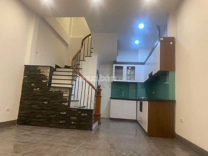 Chính chủ, bán nhà số 8 ngõ 310 /43 đường Nghi Tàm, phường Yên Phụ