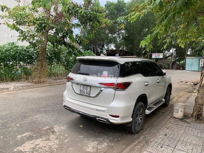 CẦN BÁN XE FOTUNER GIA ĐÌNH ĐI