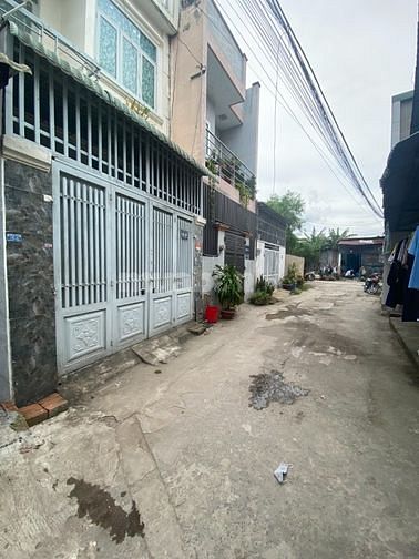 Bán nhà Hóc Môn SHR, Phạm Thị Giây,4x14m, hẻm xe hơi giá 3 tỷ