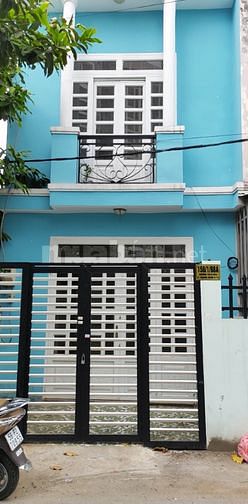 Nhà mặt tiền tx13 nhỏ xinh cho thuê giá rẻ.