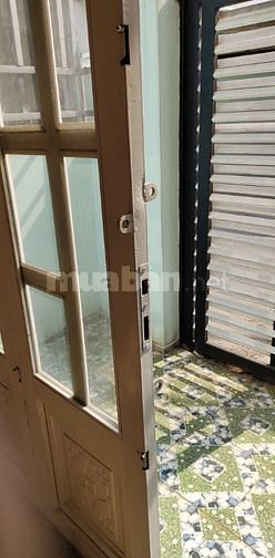 Nhà mặt tiền tx13 nhỏ xinh cho thuê giá rẻ.