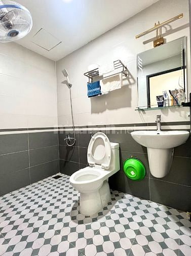 Cho thuê nhà riêng 40m2 trên diện tích đất 100m2 