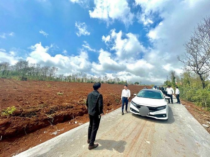 ĐẤT Ở ĐÔ THỊ NGAY TRUNG TÂM THỊ TRẤN GIÁ CHỈ 3XXTR , ĐƯỜNG 10M SHR