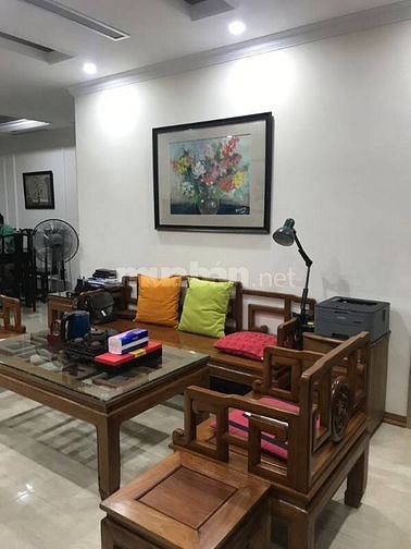 Cần bán ngôi nhà hoa hậu taị Xuân La, Tây Hồ.SD 43m2x6,5T ngõ thông.