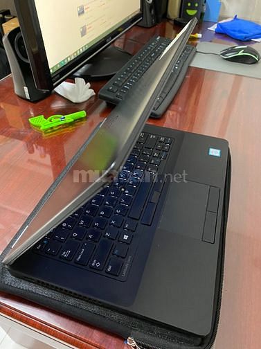Dell Latitude E5590/ I5 8350u/ Ram 8G/ SSD 256G giá rẻ