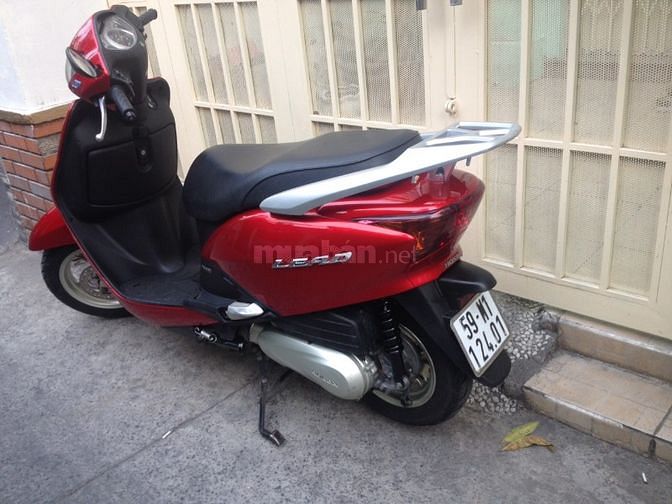 Bán xe Lead - 2011, màu đỏ và màu xanh 