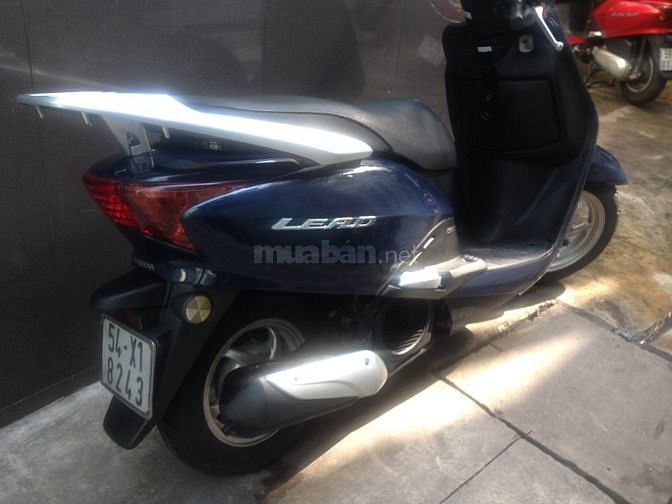 Bán xe Lead - 2011, màu đỏ và màu xanh 