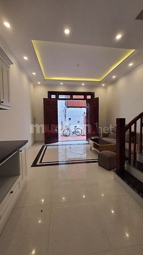 Bát Khối,Bán nhà đẹp, mới đét,35mx5tg oto đỗ xịch cổng