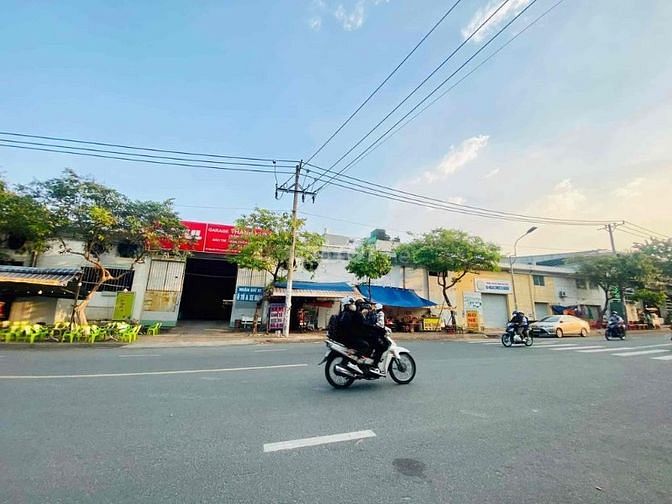 CHO THUÊ NHÀ MẶT TIỀN 30*30M NGUYỄN VĂN LƯỢNG