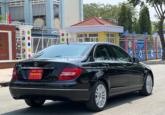 Mercedes C250 2012 form 2013 siêu cọp