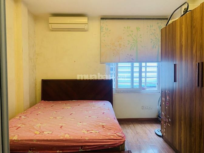 Bán nhà  ở ngay, phố Sơn Tây-Ba Đình, ngõ thông, DT 20m2-6T-2.75 tỷ