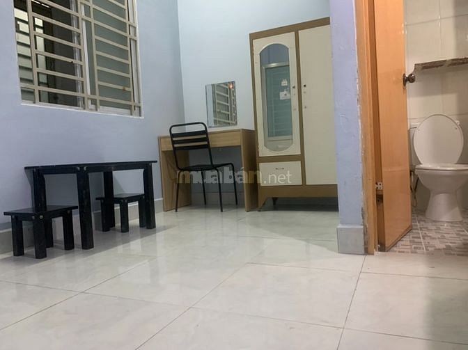 Phòng ký túc xá giá rẻ cho bạn chọn