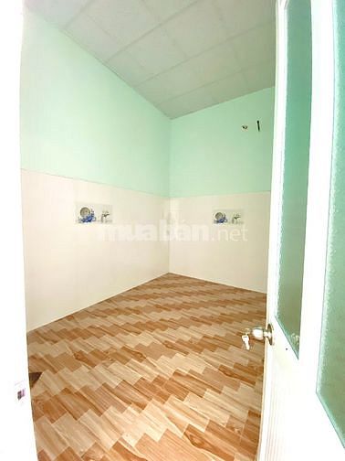 Nhà vườn đường ô tô đậu trong sân liền kề KCN Giao Long