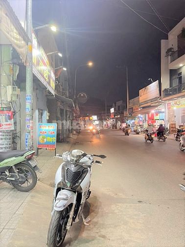 Bán nhà mặt tiền đường Nguyễn Thị Nhuần, Quận 12, đường 20m