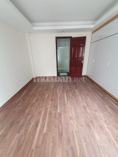 Bán nhà đẹp, ở ngay Đội Cấn- Ba Đình,lô góc, 30m2-5T-MT4m-3.75 tỷ.