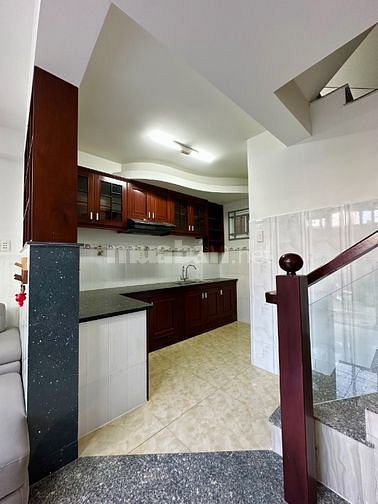 6,9 tỷ 37,2m2(4,8*7,7m)  140m2 sàn, 3PN, 4WC, trệt + 1 lửng + 3 lầu