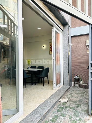 6,9 tỷ 37,2m2(4,8*7,7m)  140m2 sàn, 3PN, 4WC, trệt + 1 lửng + 3 lầu