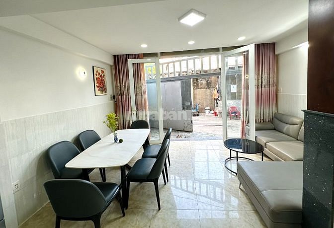 6,9 tỷ 37,2m2(4,8*7,7m)  140m2 sàn, 3PN, 4WC, trệt + 1 lửng + 3 lầu