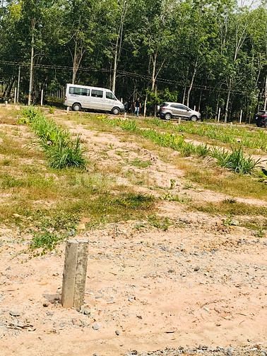 Đất 2 mặt tiền đường 30m ngay cổng chính khu công nghiệp