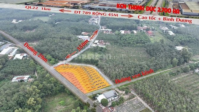 Đất 2 mặt tiền đường 30m ngay cổng chính khu công nghiệp