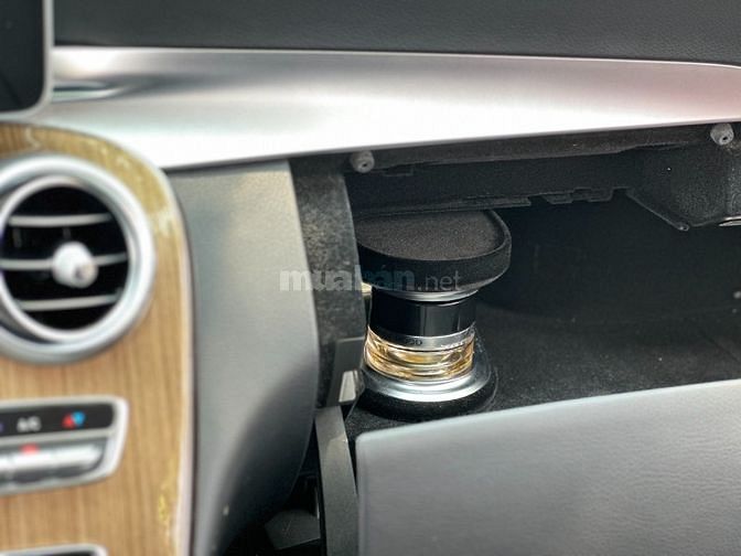 Bán ôtô Mercedes Benz C250, sản xuất 07.2017 Model 2018, mâm phay