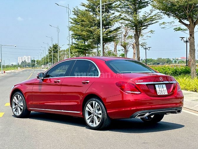 Bán ôtô Mercedes Benz C250, sản xuất 07.2017 Model 2018, mâm phay