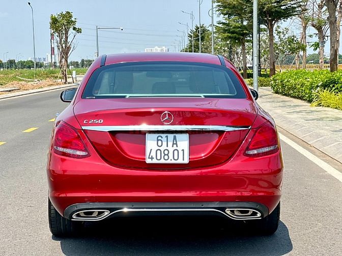 Bán ôtô Mercedes Benz C250, sản xuất 07.2017 Model 2018, mâm phay