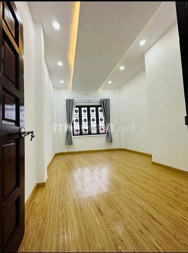 Sắp Đi Nước Ngoài  Bán Gấp Căn nhà Nguyễn Kiệm P4 Phú Nhuận Giá 2 Tỷ 5