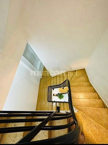 Sắp Đi Nước Ngoài  Bán Gấp Căn nhà Nguyễn Kiệm P4 Phú Nhuận Giá 2 Tỷ 5