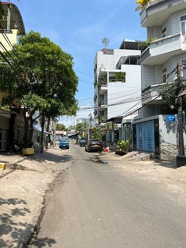 NHÀ BÁN NHÀ MẶT TIỀN ĐƯỜNG NỘI BỘ HUỲNH TẤN PHÁT.P PHÚ THUẬN.QUẬN 7