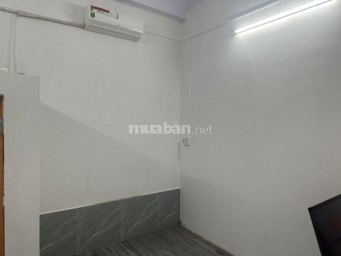 Cho nữ và gia đình thuê. Giờ giấc tự do