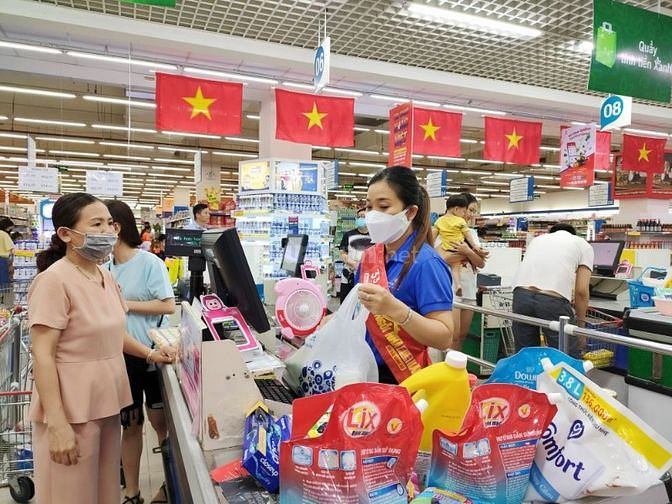 Tuyển Nhân Viên Bán Hàng Siêu Thị Nam/ Nữ 