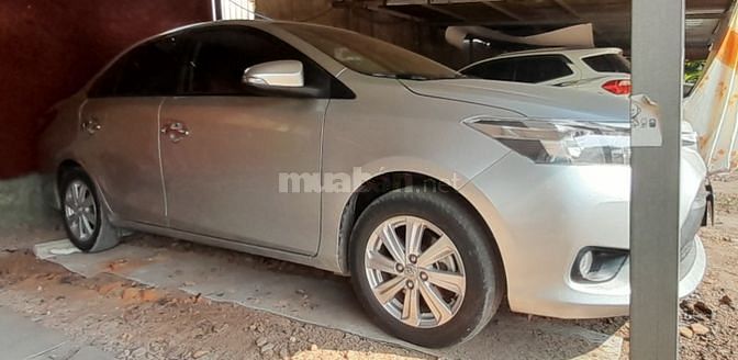 Bán xe vios số tự động 2017 màu bạc mới 99% 375 triệu 