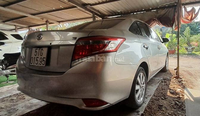 Bán xe vios số tự động 2017 màu bạc mới 99% 375 triệu 