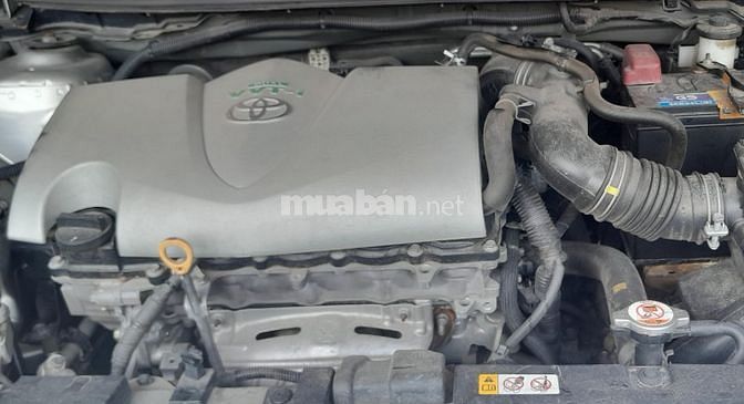 Bán xe vios số tự động 2017 màu bạc mới 99% 375 triệu 