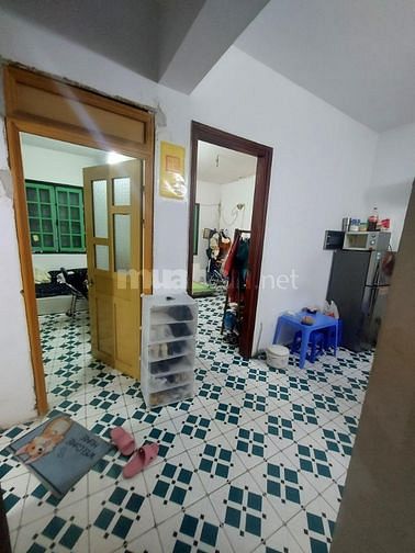 BÁN NHÀ TẬP THỂ VĨNH PHÚC 50M 2 NGỦ GIÁ 1.65 TỶ Ở LUÔN.