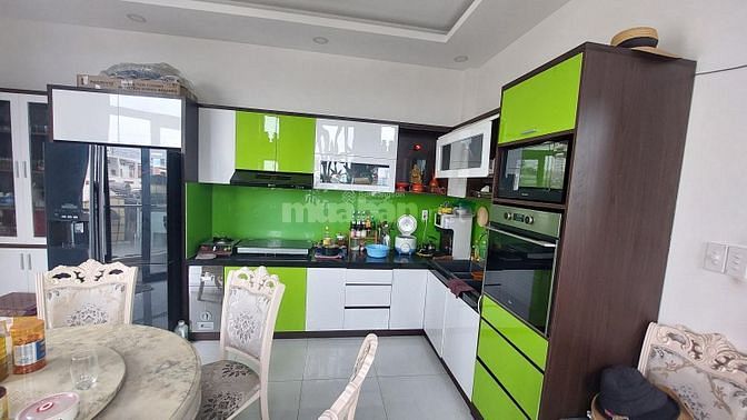 Bán nhà đẹp góc 2MT Giáp Lê Đại Hành Dt: 4x16m, 5 lầu đẹp Tháng Máy 